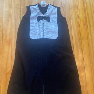 Halo Black & White Fleece Tuxedo Sleep Sack Size Small (10-18lbs, 0-6 months) G1